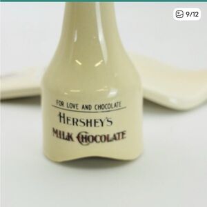 Hershey’s Cream Ceramic Kitchen Pie Bird and pie spatula